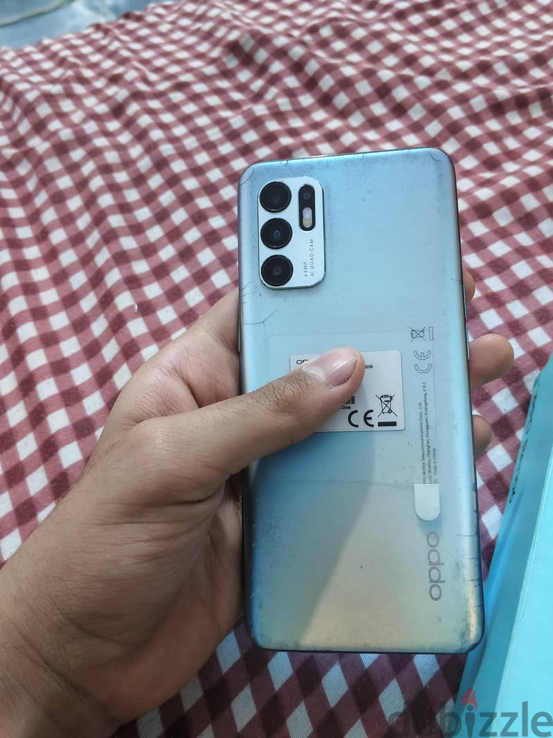 OPPO Reno6 2