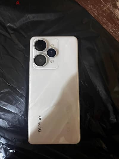 ريلمى 15 برو