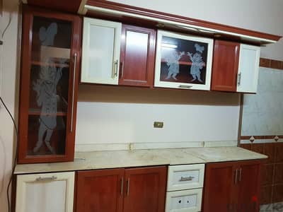 مطبخ ٤ متر استعمال بحاله جيده جدا فرصه لا تعوض