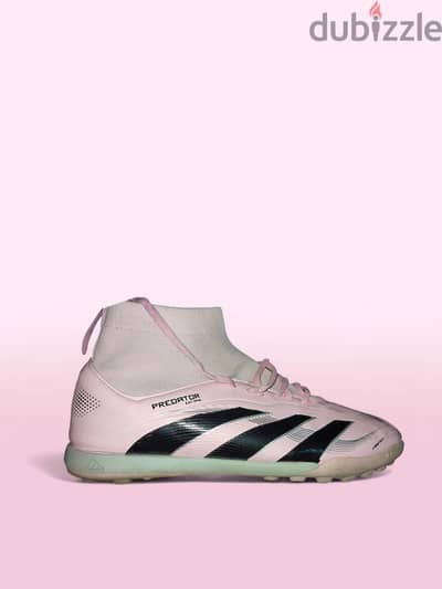 Adidas Predator مقاس 44 استعمال مرة واحدة