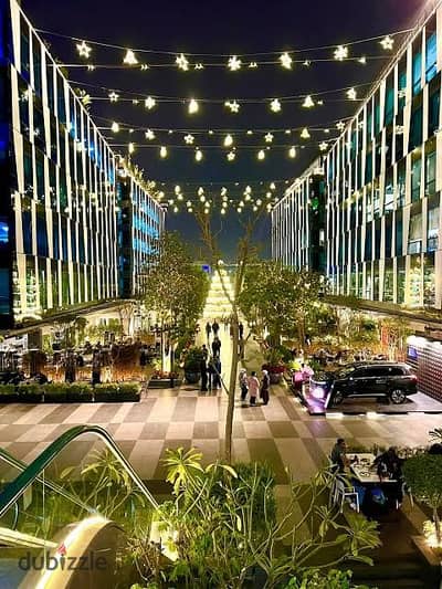 Office for rent in Park Street Sheikh Zayed 90m at the lowest price per meter! Fully air-conditioned with central air conditioning, practical and open space suitable for various activities and companies