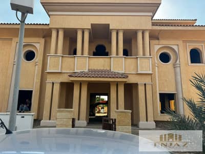 فيلا للبيع في مدينتي B نموذج القصور تطل علي وايد جاردن 6 نوم 1050م