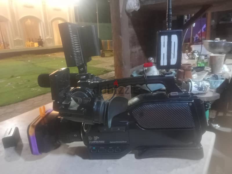 كاميرا سونى 1500 hd 4