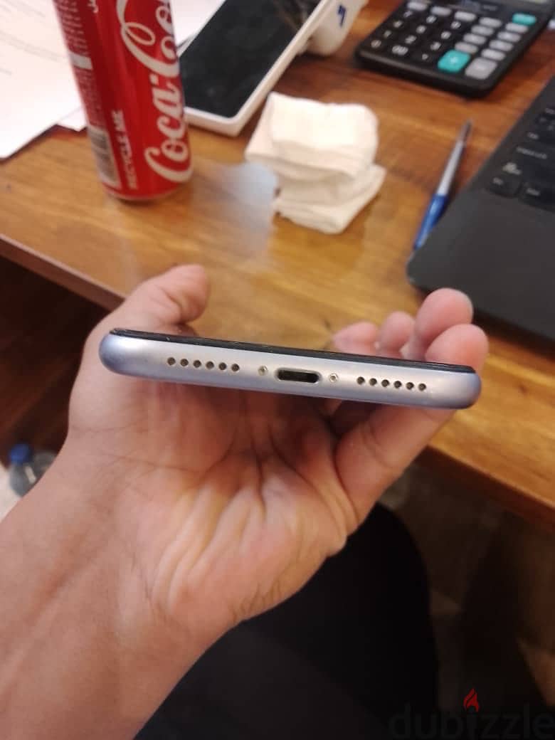 Apple - iPhone 11 4
