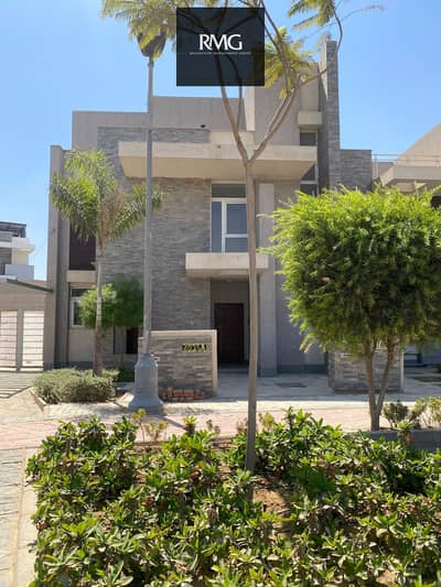 Town House corner for sale Ready to move | in El maqsed villas