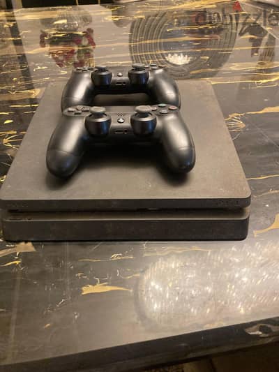 PS4 slim