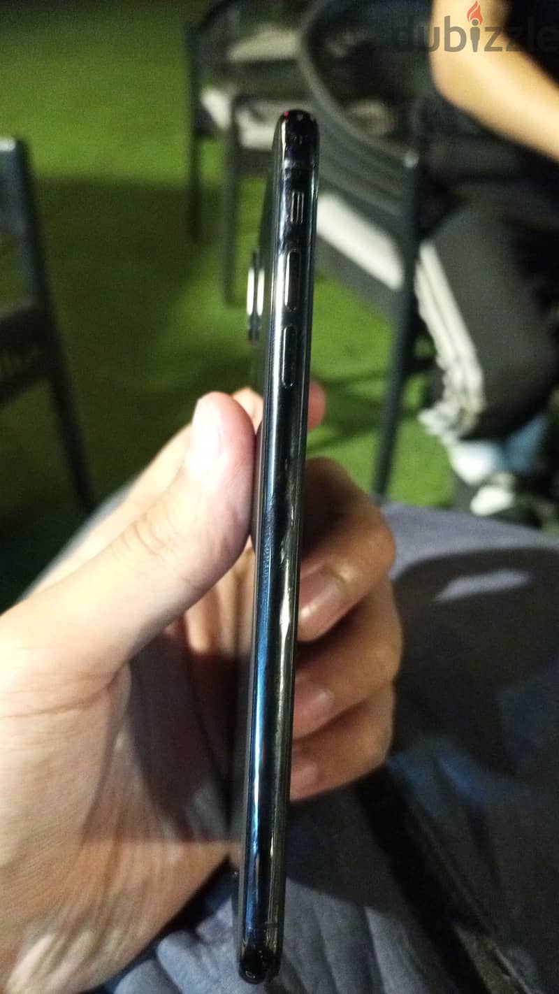 Apple - iPhone XS Max 1