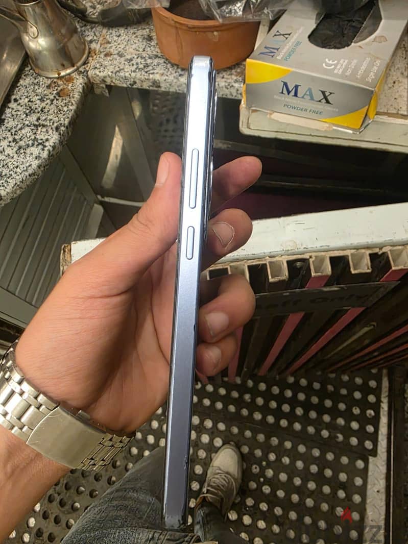 OPPO Reno11 F 2