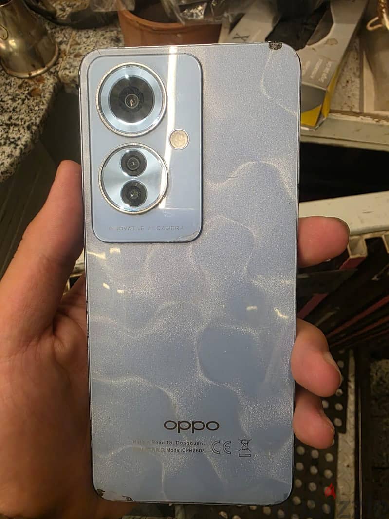 OPPO Reno11 F 3