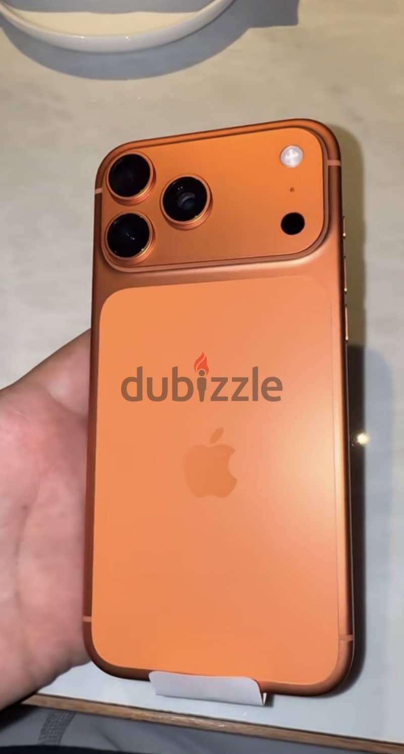 Apple - iPhone 17 Pro Max 2