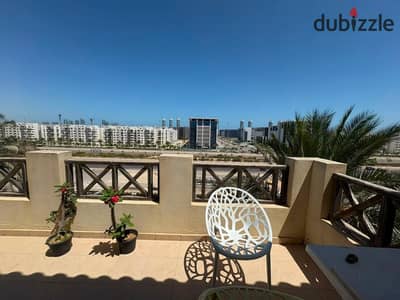 Ready to move -premium location - excellent condition