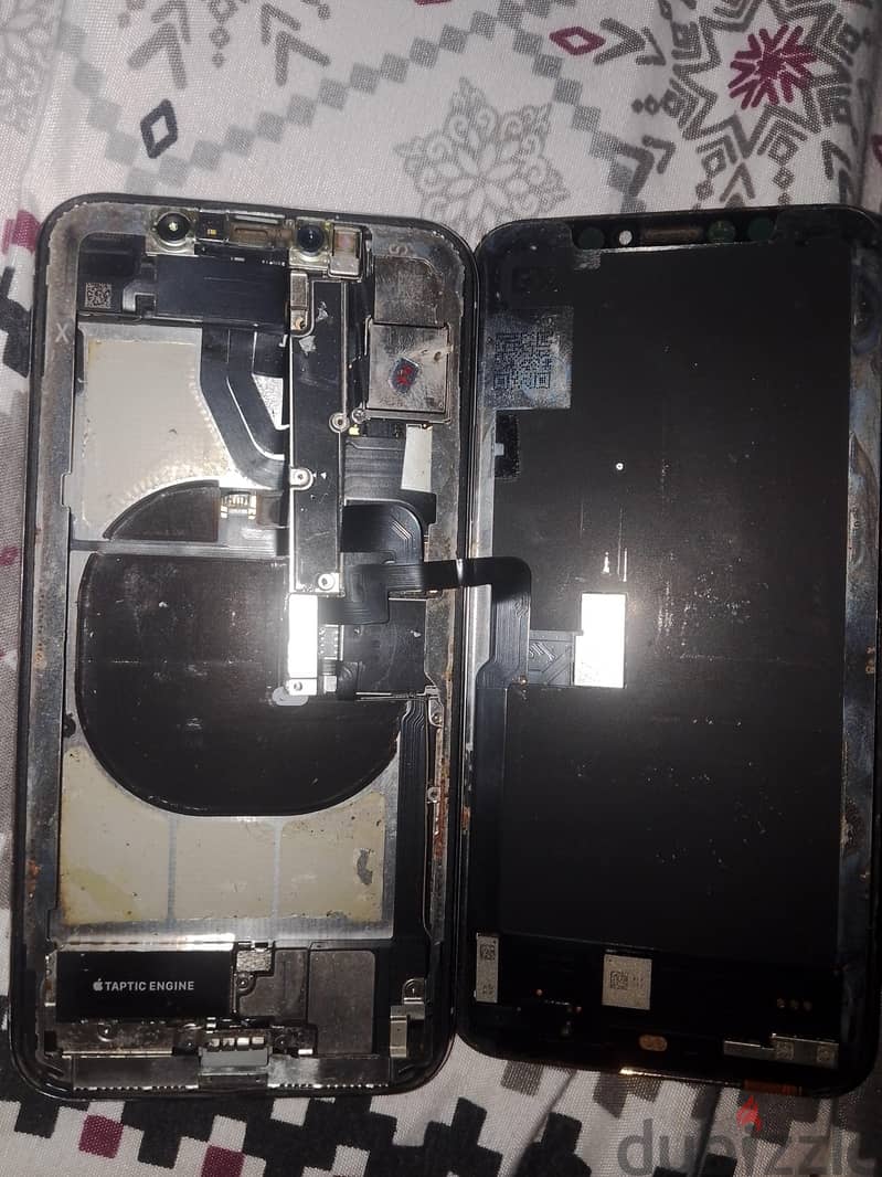 Apple - iPhone XS 1