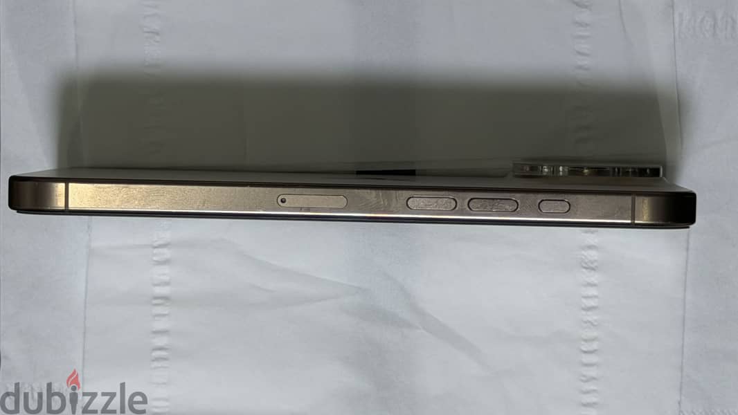 iPhone 16 pro max 6