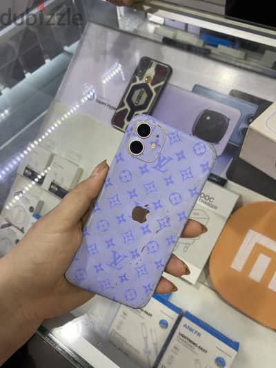 Apple - iPhone 11