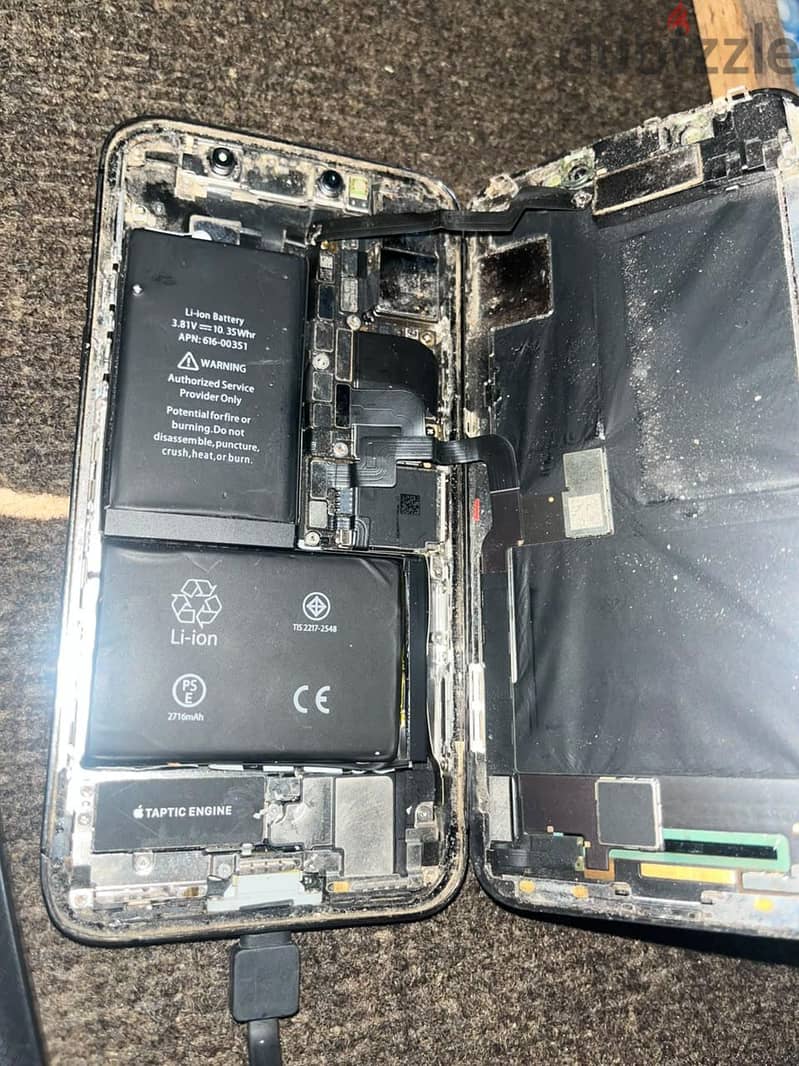 Apple - iPhone X 4