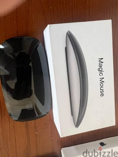 **Magic Mouse اسود USB-C apple