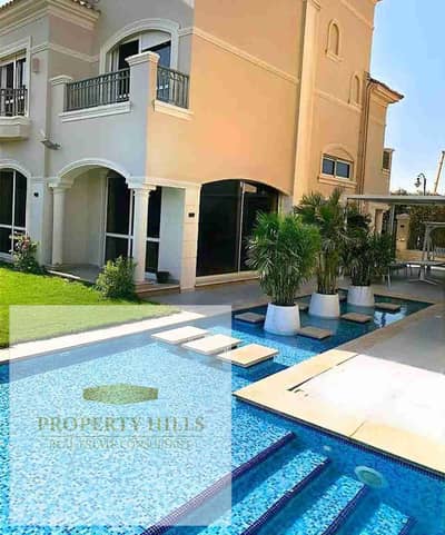 Villa for Sale – In Front of Madinaty, Ready for Viewing  • Unit Type: townhouse • Built-up Area: 248m² • Location: Directly in front of Madinaty – New Cairo • Status: Ready for viewing  Project Features:  Prime location directly facing Madinaty  Modern d