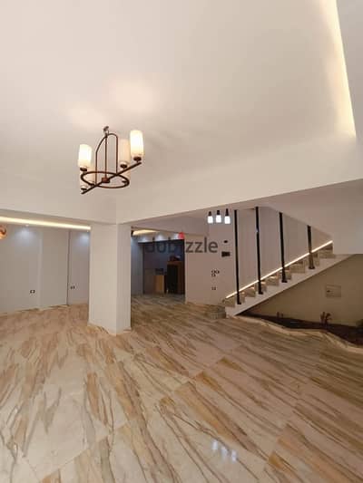 Duplex for rent, ultra-super luxurious with a garden and private entrance in Area Four