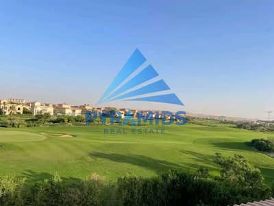 فيلا مستقله 400م للايجار قانون جديد علي الجولف مباشره باتجاه بحري وفيو مفتوح