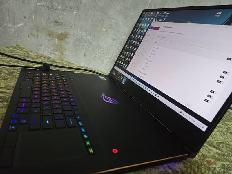 asus zephyrus s17 gamming laptop 4
