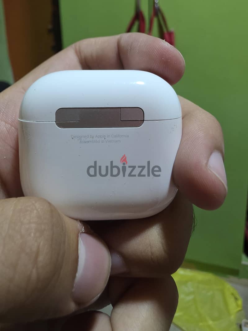 Apple airpods 4 ANC 3