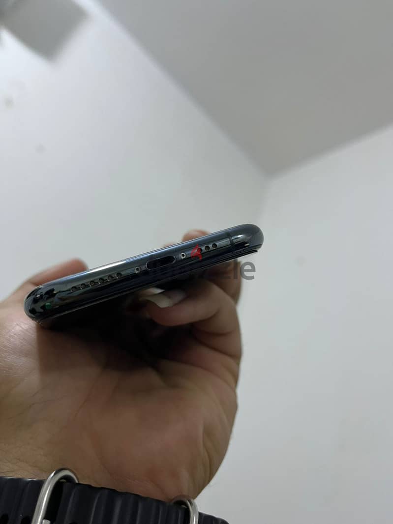 Apple - iPhone 11 Pro 4