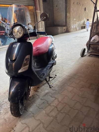 سكوتر sym فيدال ٢ موديل ٢٠١٩ للاستفسار 01208359333