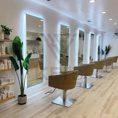 محل لقطه للايجار يصلح بيوتي صالون 500م علي شارع التسعين الشمالي مباشرة - اقل سعر متر - التجمع الخامس - القاهره الجديده