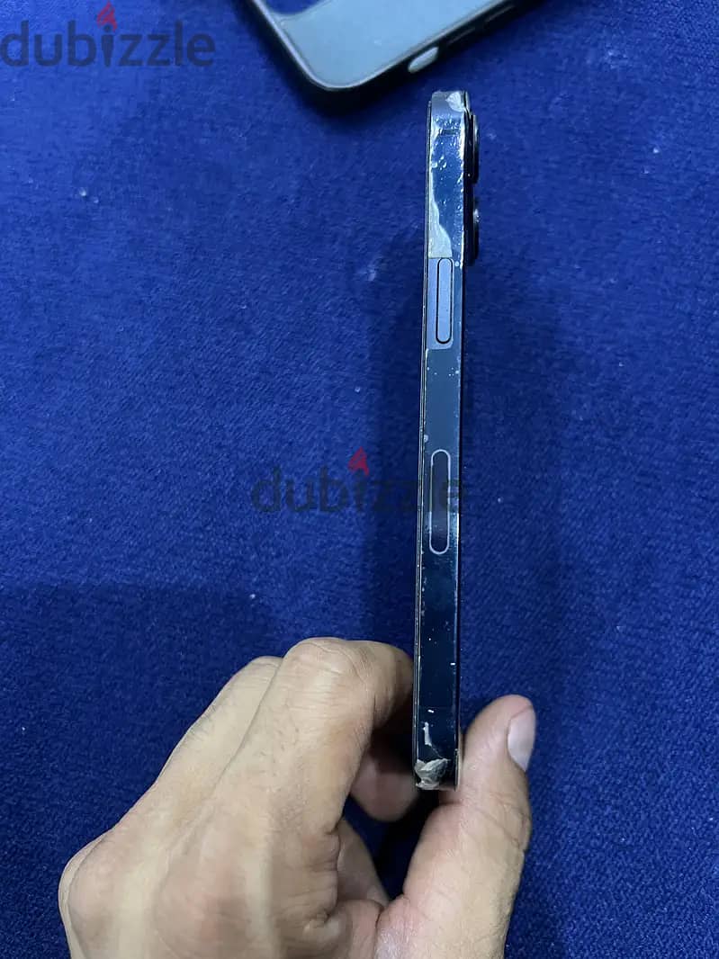 آبل - آيفون 13 5