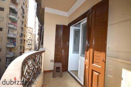 120 m apartment for sale in Al-Nakhil steps from the sea