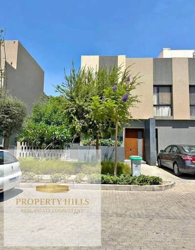 Villa at the old price in El Shorouk, near the British University, Suez Road, and Madinaty.