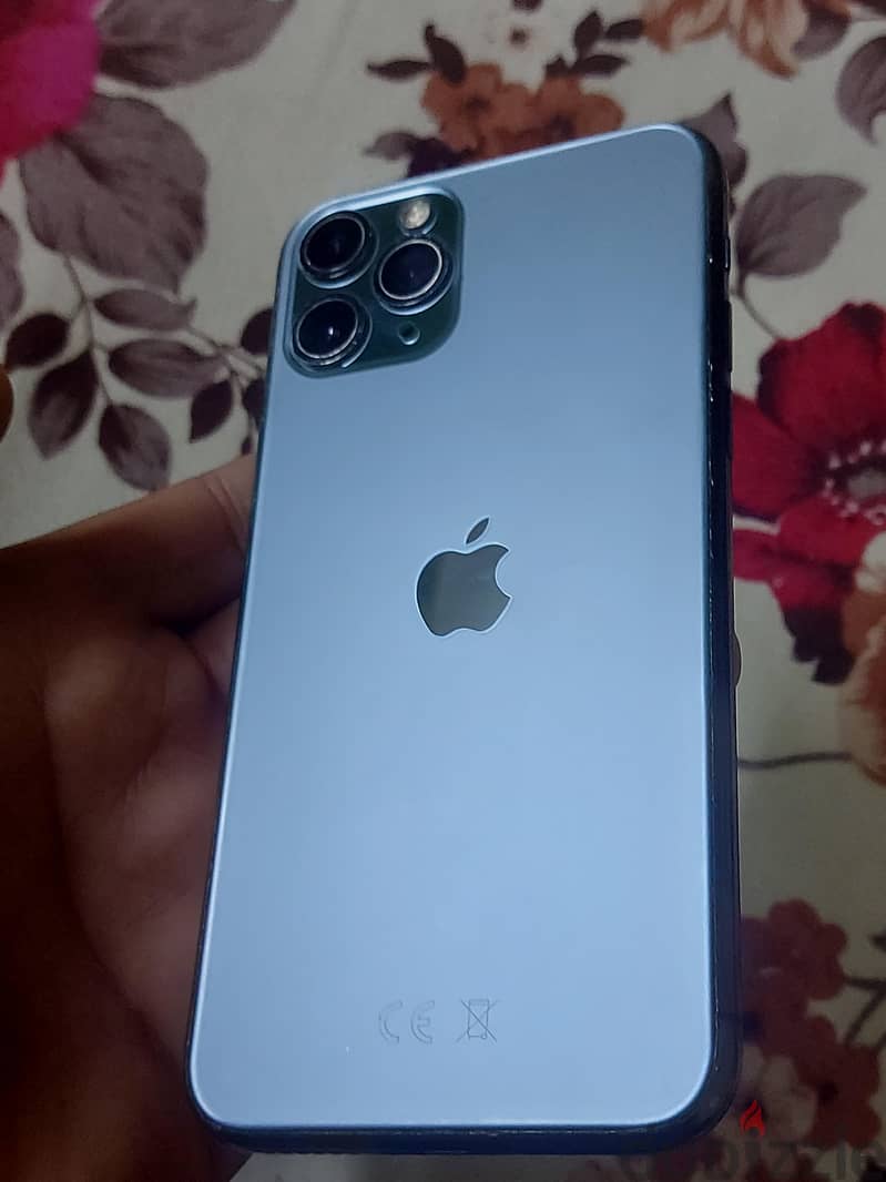Apple - iPhone 11 Pro 256GB battery 82% 1