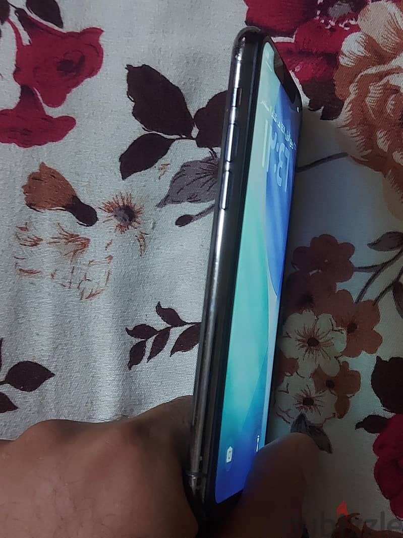 Apple - iPhone 11 Pro 256GB battery 82% 6