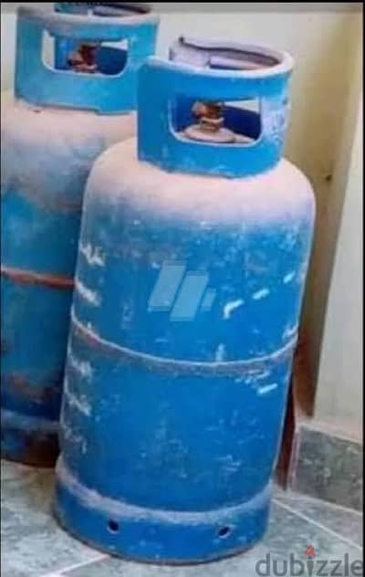 عدد ٢ أنبوبة بوتجاز كبيرة