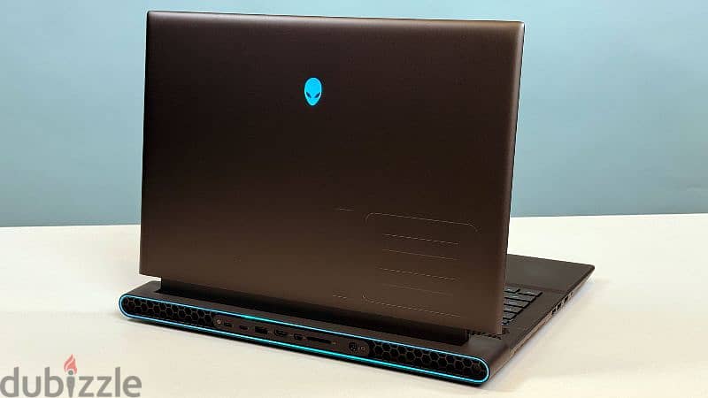 Alienware M18 R2 --- Zerooo 1