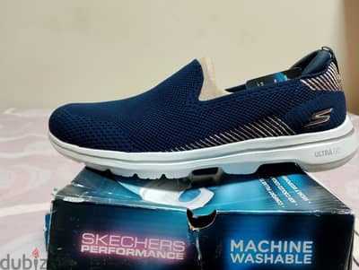 skechers Summits for women size 41