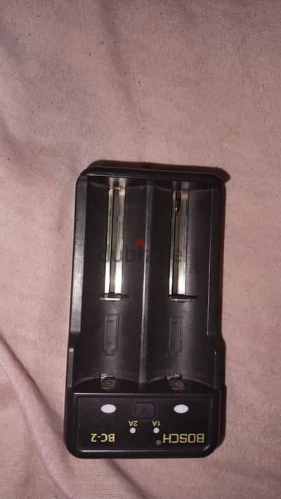 شاحن بطارية BOSCH BC-2