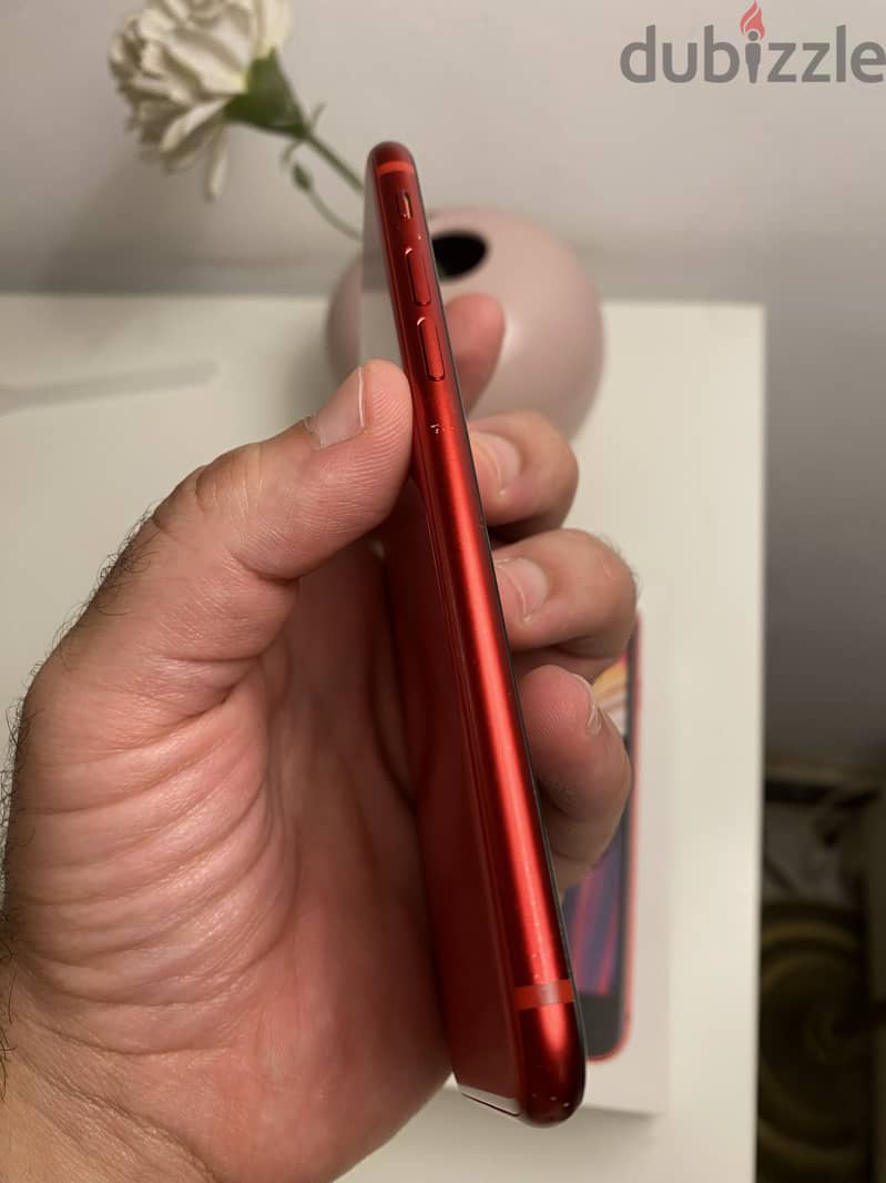 iphone se with box as new 2