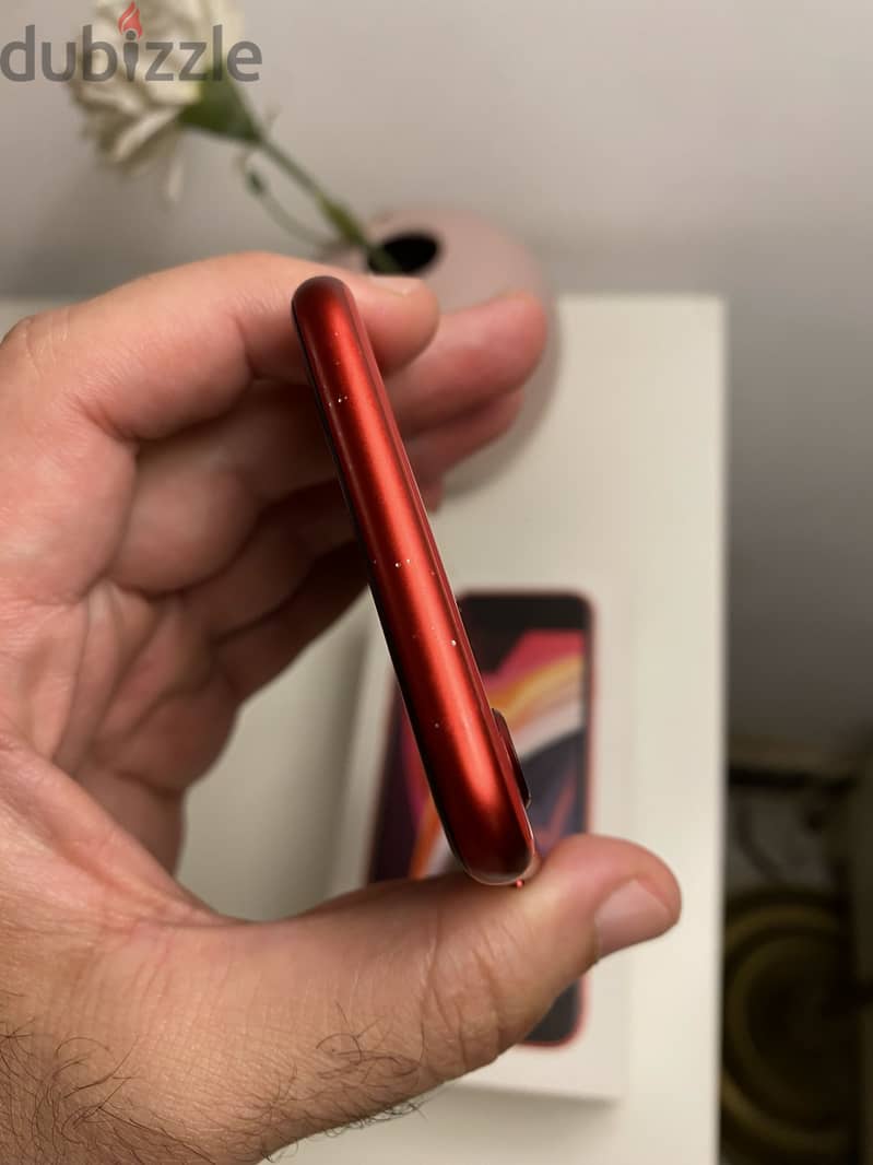 iphone se with box as new 4