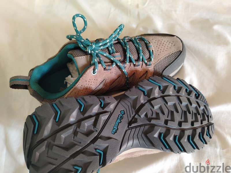 columbia original shoes 4