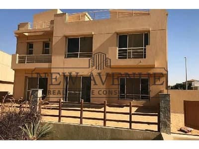 Very Special Price in Aswar Residence  Standalone with an open view overlooking lush green areas, a villa-only compound in the Golden Square.
