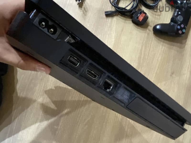 Ps4 slim 5