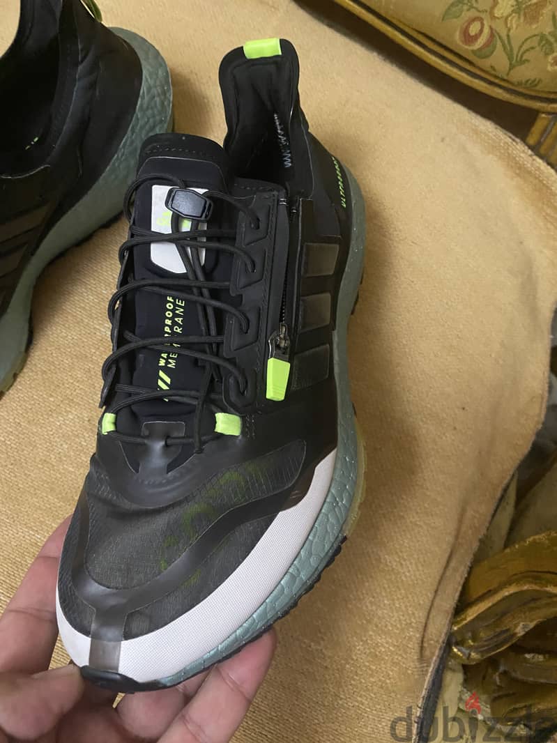 حذاء adidas 3