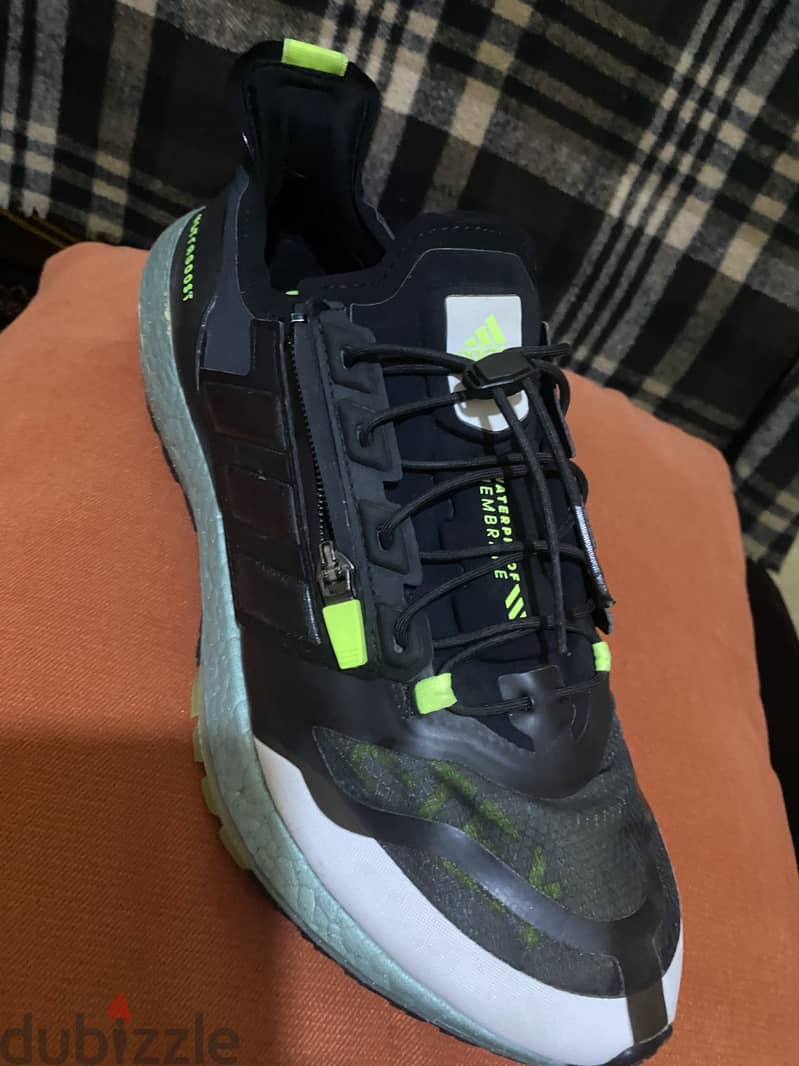 حذاء adidas 4