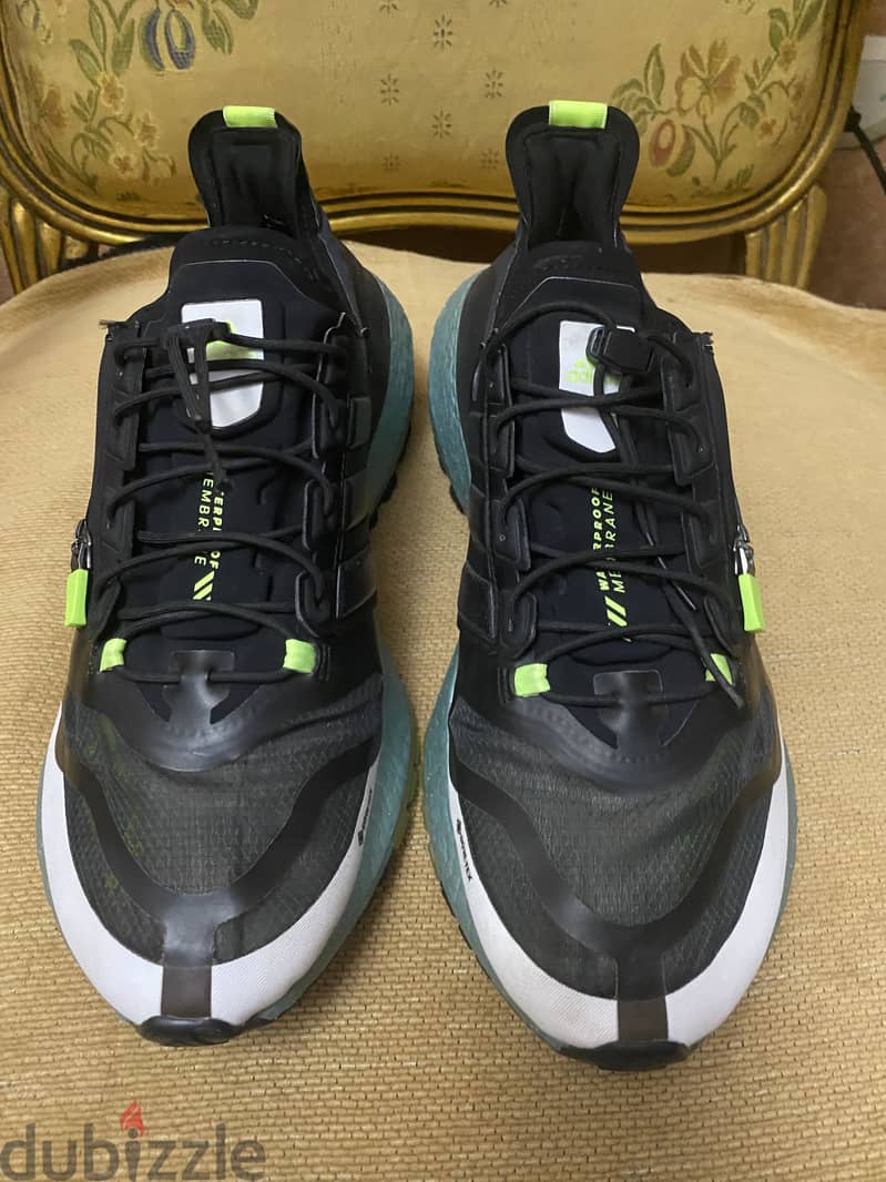 حذاء adidas 10