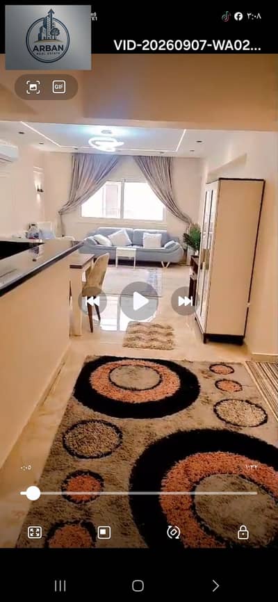 فرصة للسكن الراقي و الاستثمار شقة للبيع شاملة الفرش و التكيفات في زهراء المعادي شارع الخمسين الرئيسي وسط المطاعم و البرندات العالمية و كافة الخدمات خطوات لمول الخمسين و كارفور و الدائري