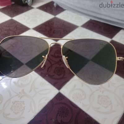 إعلان بيع نظارة شمسيه ريبان اصليه