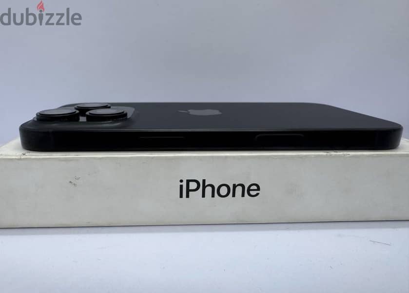 Apple - iPhone 16 Pro 2