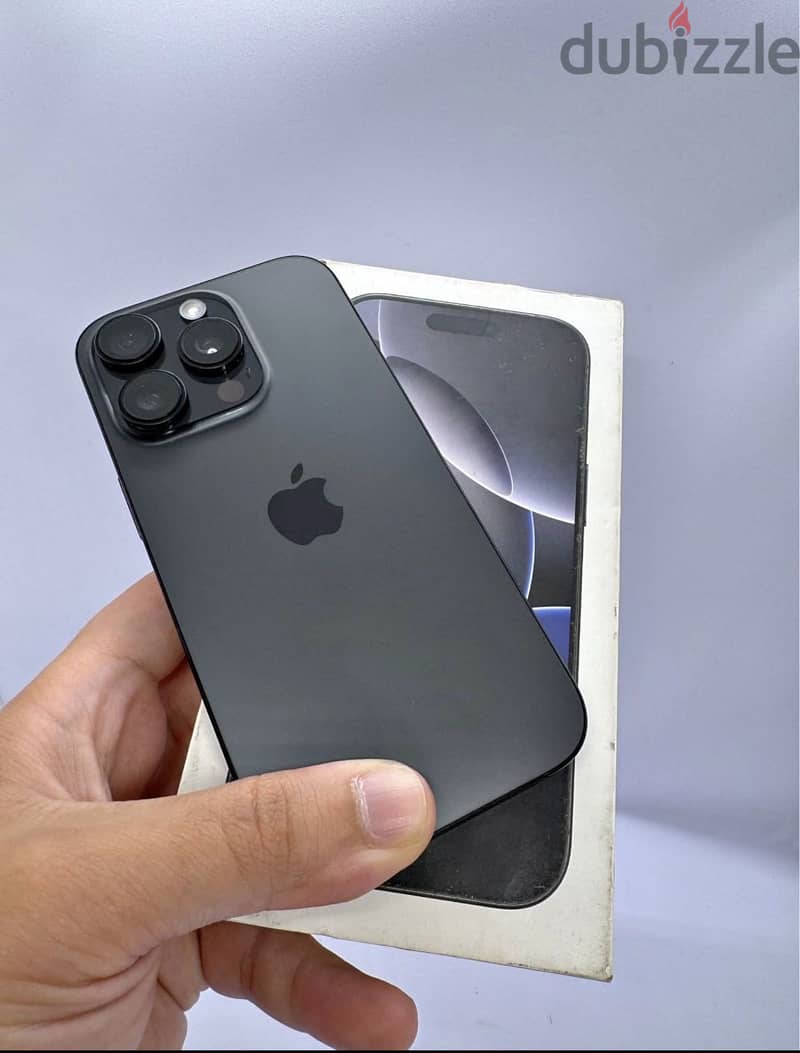 Apple - iPhone 16 Pro 3
