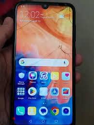 للبيع او البدل هواوي y7 prime 2018 بحاله جيده جداا مساحه 32 رام 3